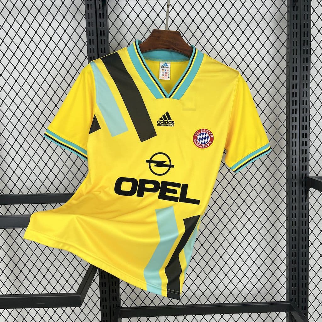 Bayern Munich 1993/95 Away Retro Jersey