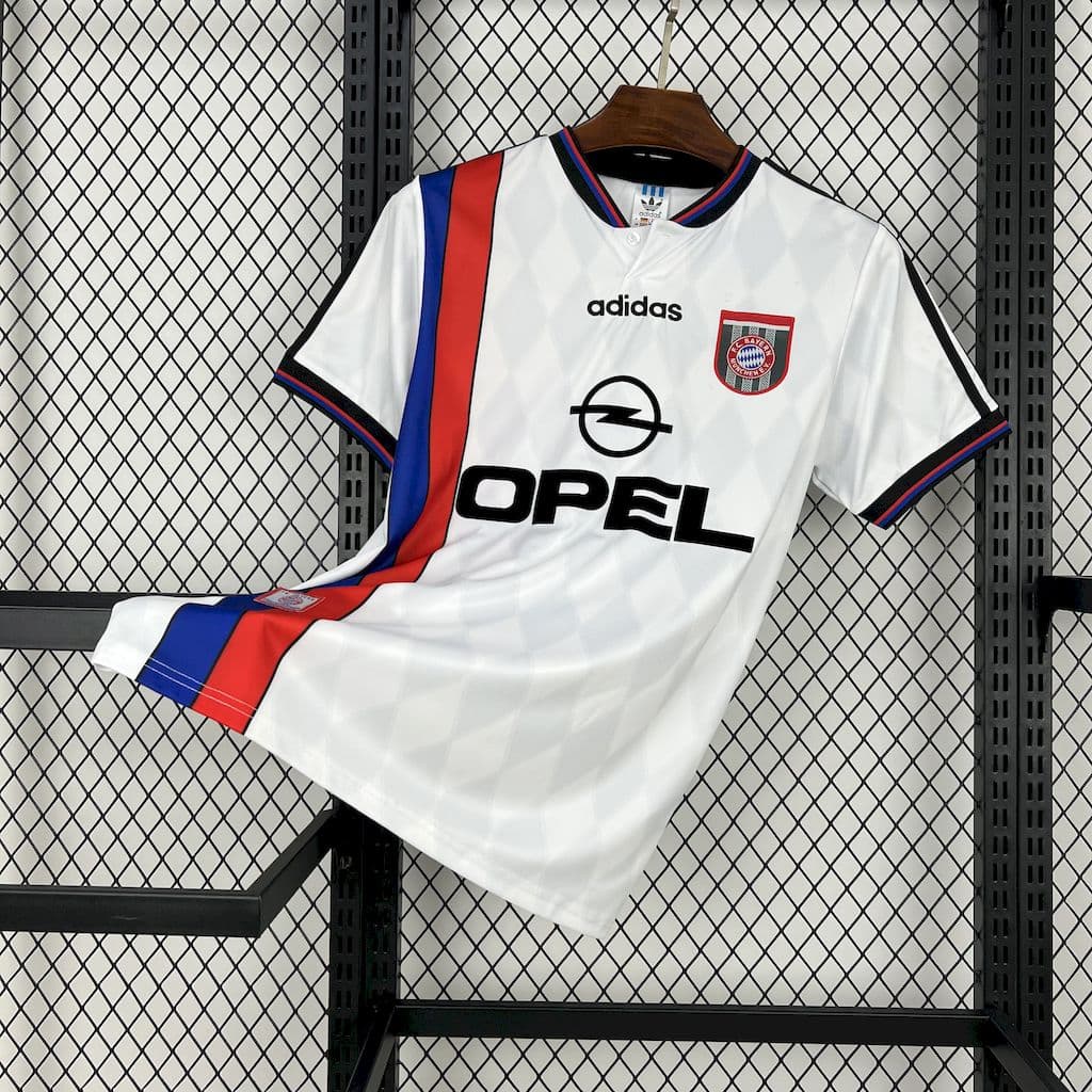Bayern Munich 1995/96 Away Retro Jersey