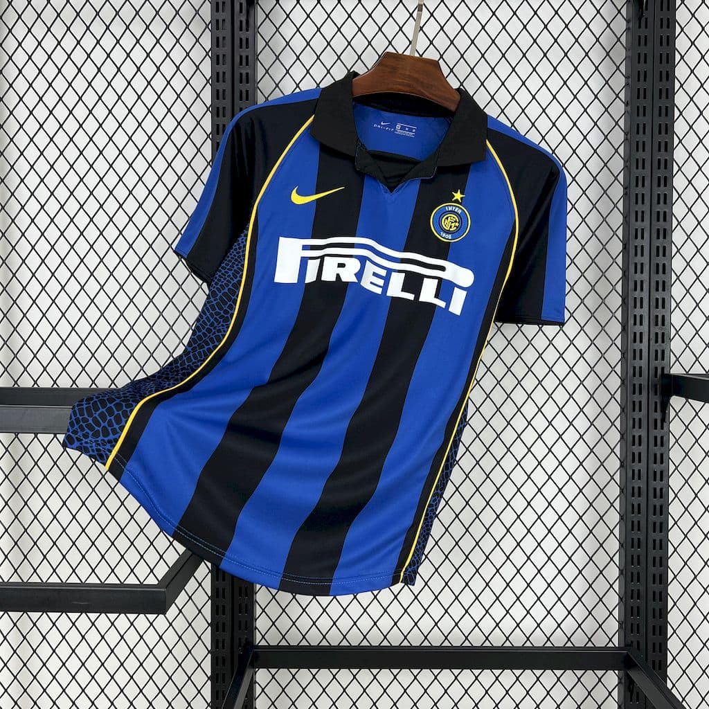 Inter Milan 2001/02 Home Retro Jersey
