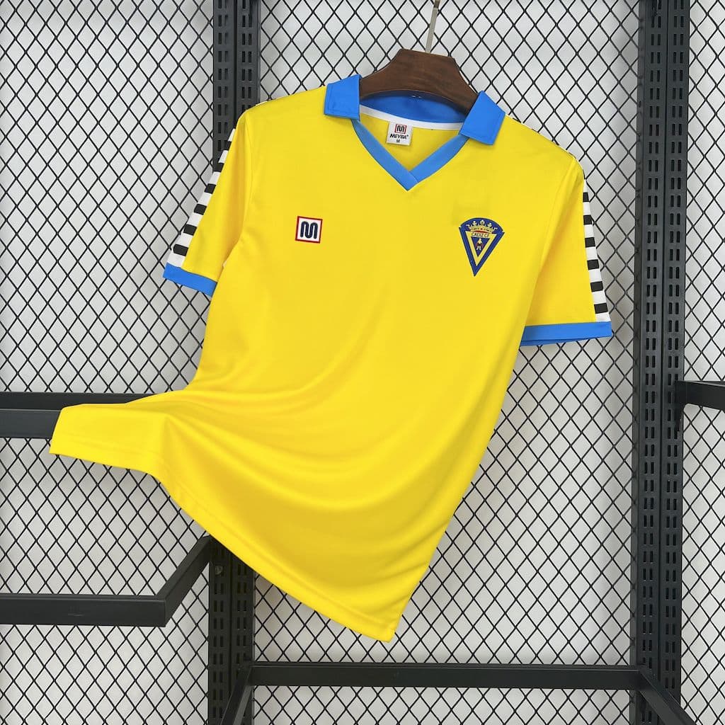Cadiz 1983/84 Home Retro Jersey