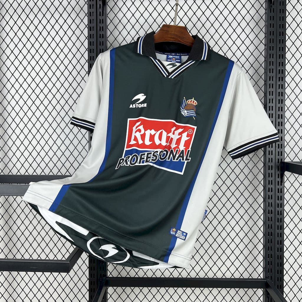 Real Sociedad 2000/02 Away Retro Jersey