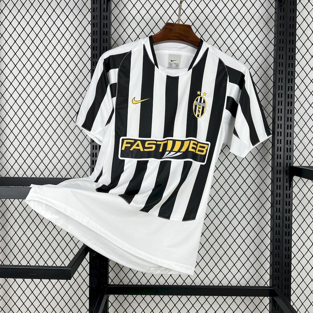 Juventus 2002/03 Home Retro Jersey
