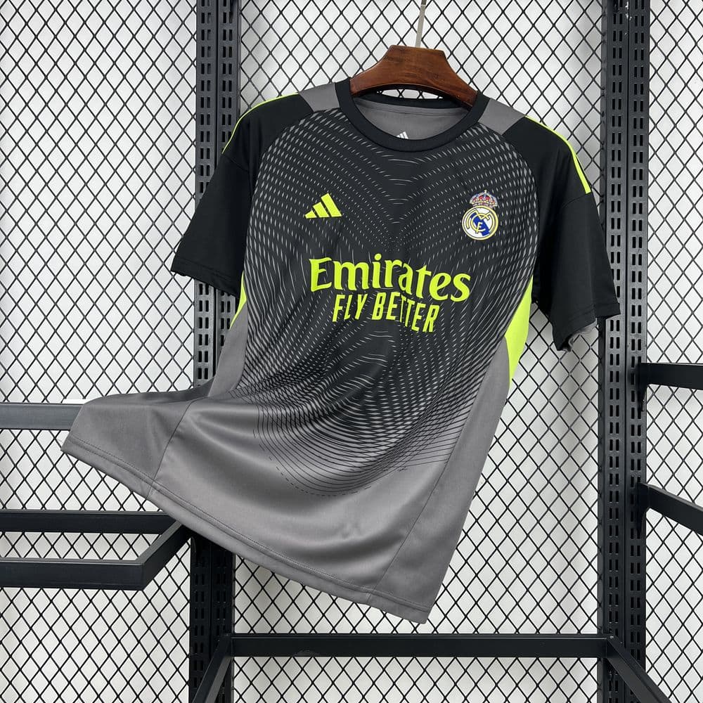 Mens Real Madrid 2025/26 Goalkeeper Jersey